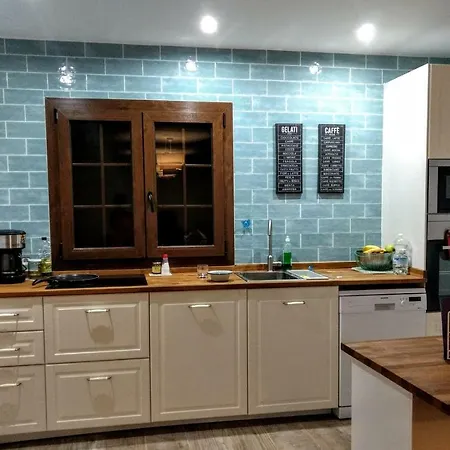 Hébergement de vacances Casita En *